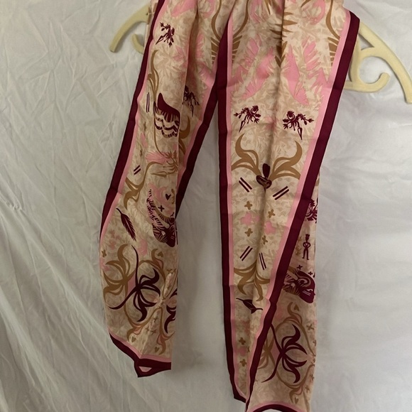 Ford: 2006 Pink/Maroon 100% Silk Scarf- Ford Cares- Warriors in Pink - Picture 11 of 16